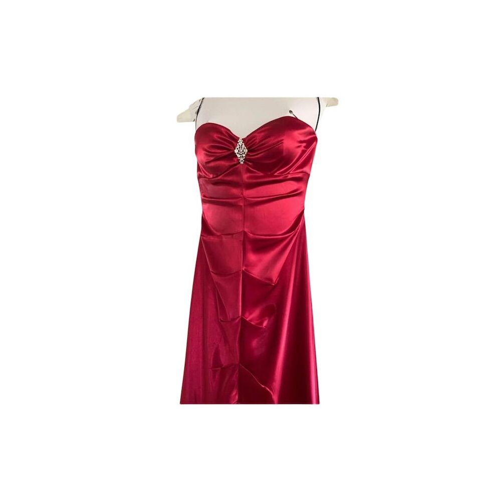 Camille La Vie Red Strapless Mermaid Gown Size 10 Formal Dress - Picture 2 of 7
